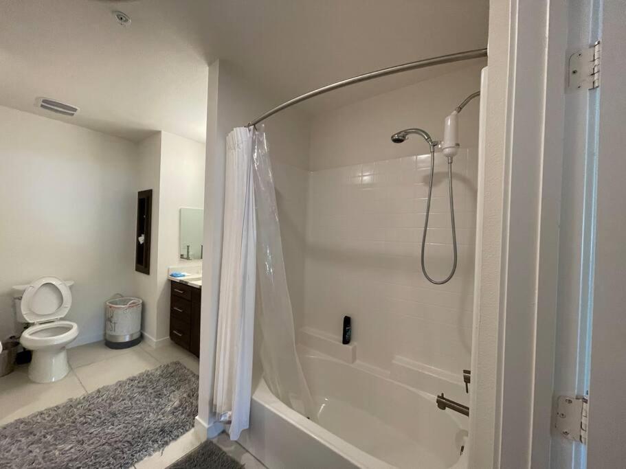 Luxurious Apartment Bardeen New Port Beach 1 Bedroom Irvine Eksteriør billede