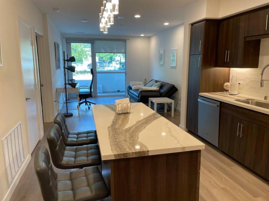 Luxurious Apartment Bardeen New Port Beach 1 Bedroom Irvine Eksteriør billede
